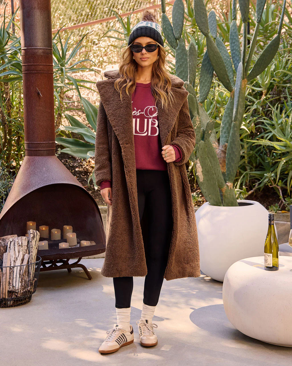 Apres Ski Club Graphic Sweatshirt - Image 2