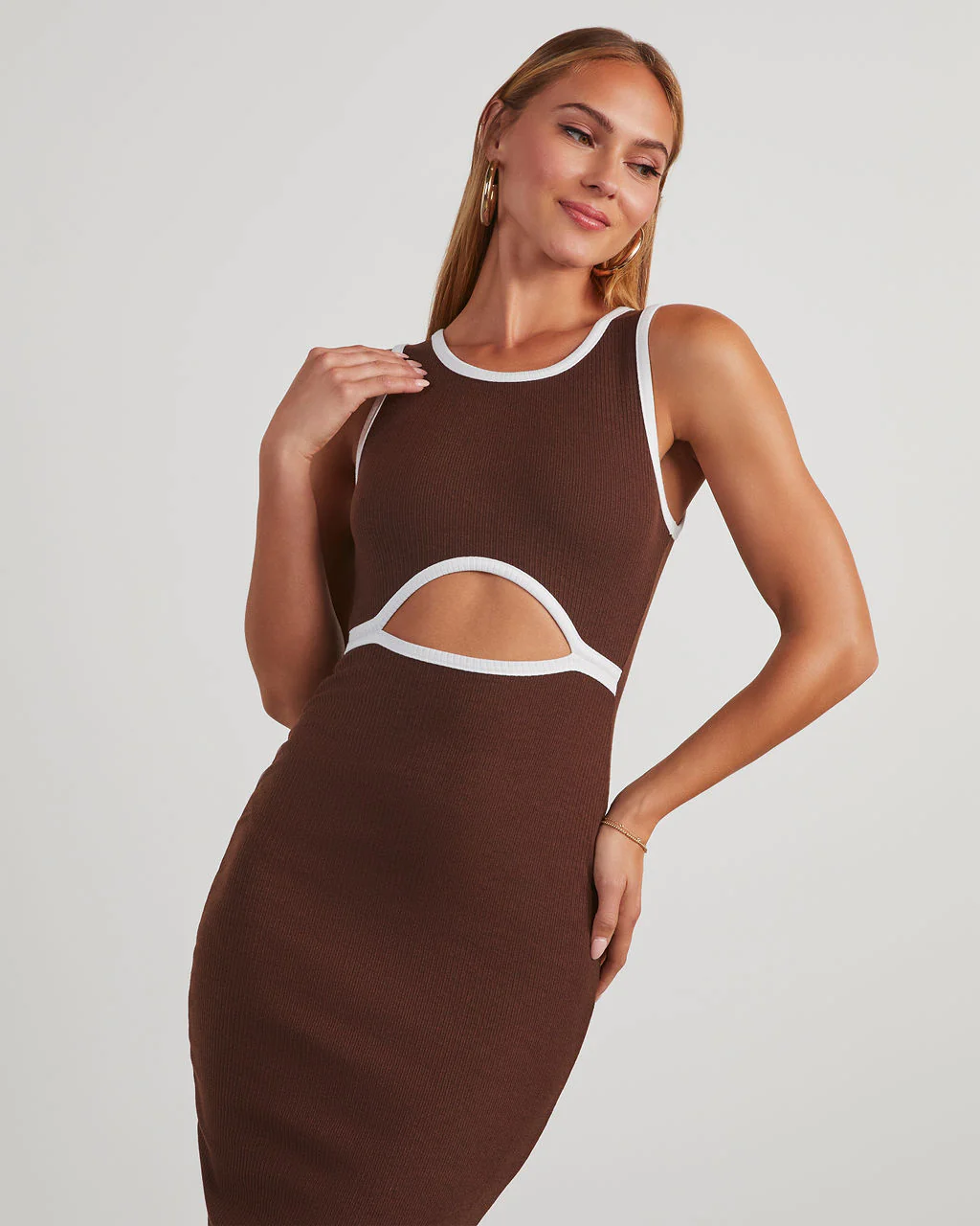 Cici Scoop Neck Bodycon Midi Dress - Image 8