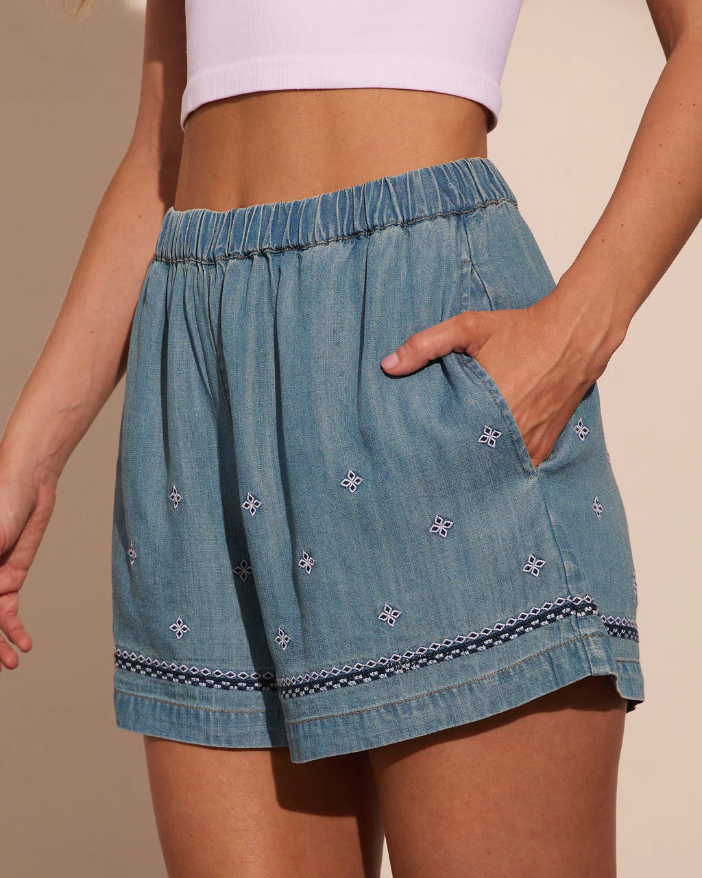 Coastal Weekend Embroidered Chambray Shorts - Image 3