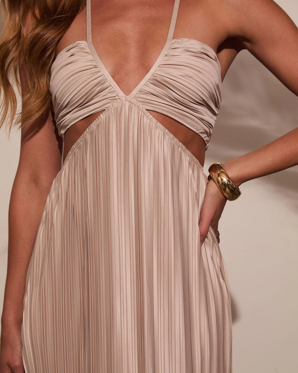 Hollywood Dreams Pleated Tie Back Midi Dress - Image 6
