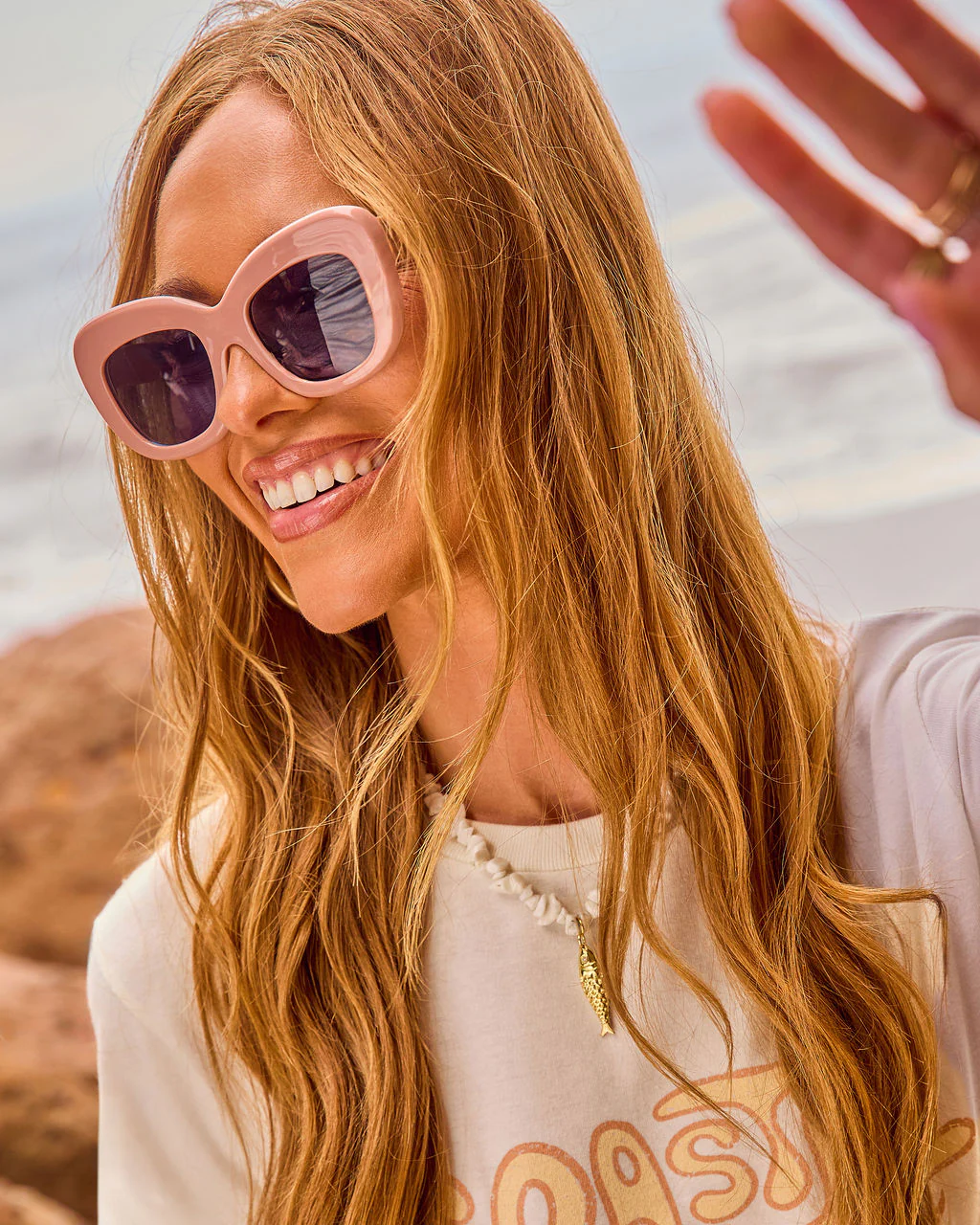 On Holiday Cat Eye Sunglasses - Image 4