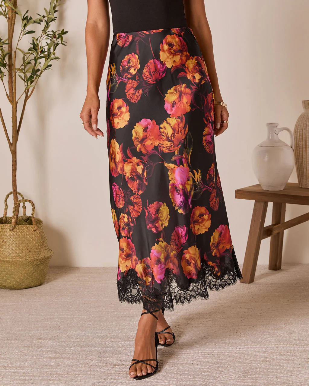 Romia Lace Trim Maxi Skirt - Image 5