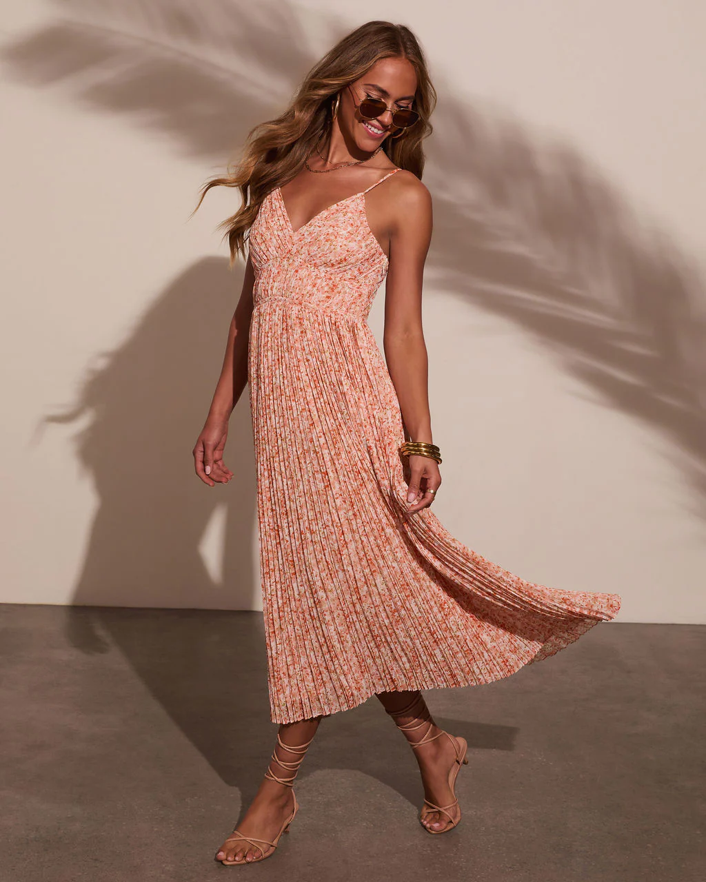 Sunset Kiss Pleated Floral Midi Dress - Image 3