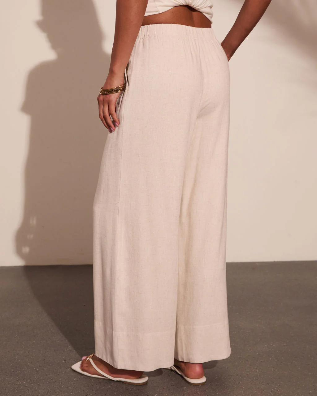 Villa Days Linen Blend Drawstring Wide Leg Pants - Image 4
